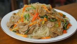 Kenapa Mie Soun Sering Dipakai di Sup dan Bakso? Ini Rahasianya