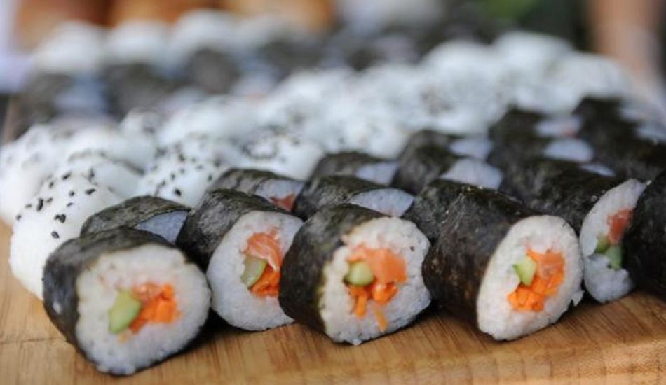 resep sushi rumahan bahan sederhana dan cara membuat untuk pemula