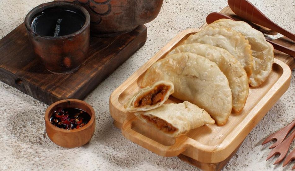 Resep dan Cara Membuat Cireng Isi Ayam Suwir yang Gurih, Renyah, dan Anti Gagal